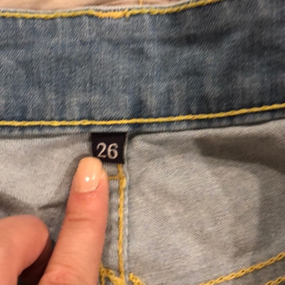 LF Carmar distressed high waisted shorts - Picture 3 of 3